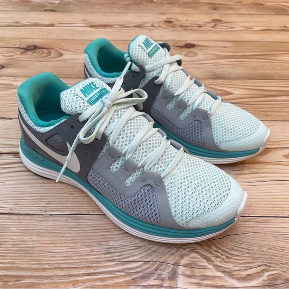 Nike Lunar Flash+ - Picture 12 of 16